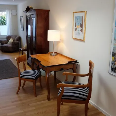 Hohrott 17 Bellevue I アパート